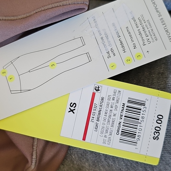 NWT All In Motion UPF 50+ Workout Set Light Brown XS - Picture 15 of 15